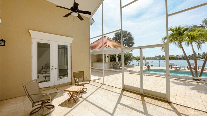 WATERFRONT HOME IN SAIL FISH QUAY - SUNRISE LANDING