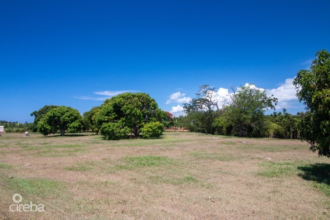 3.52 ACRES - LOWER VALLEY LAND OPPORTUNITY