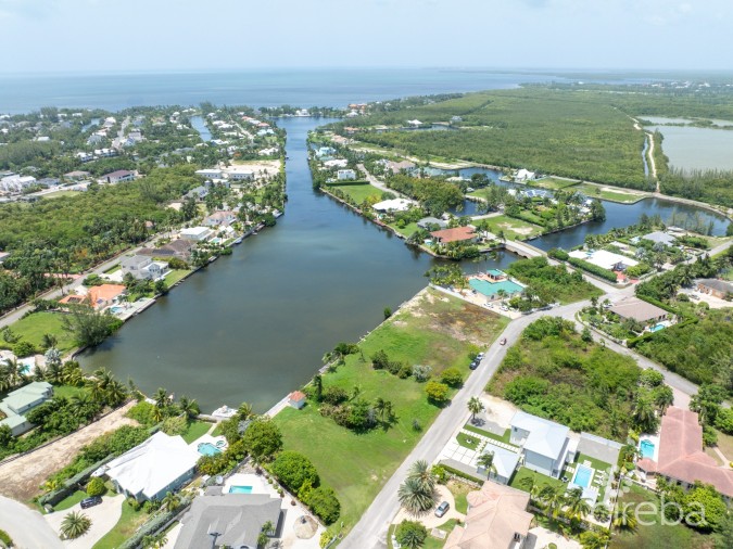 PATRICKS ISLAND EXECUTIVE HOME