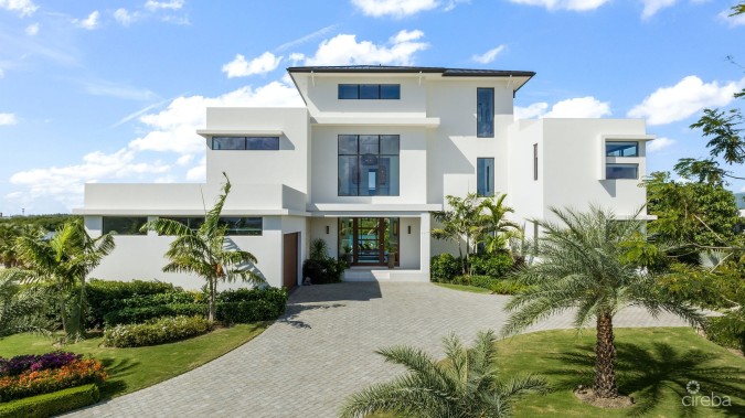 60 LALIQUE POINTE PENINSULA QUAY CRYSTAL HARBOUR HOME
