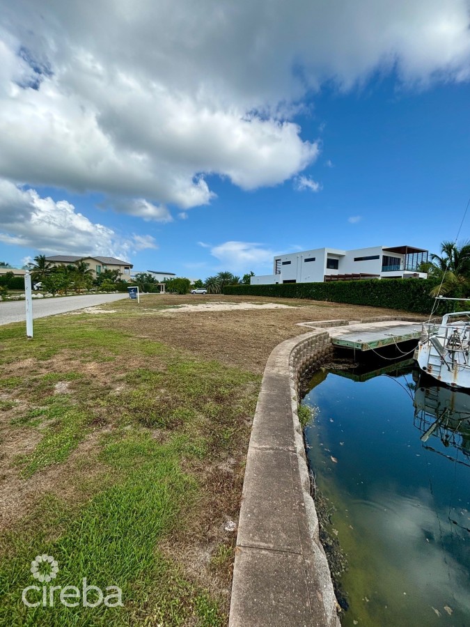 GRAND HARBOUR CANAL LOT