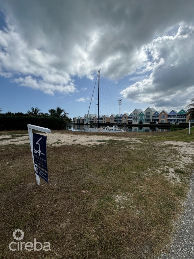 GRAND HARBOUR CANAL LOT