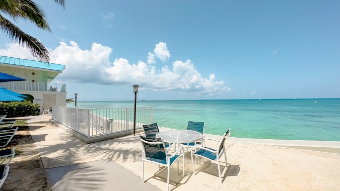 CAYMAN REEF RESORT - SEVEN MILE BEACH