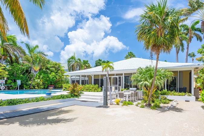 GREAT ESCAPE |127 SAND POINT ROAD | RUM POINT, CAYMAN KAI