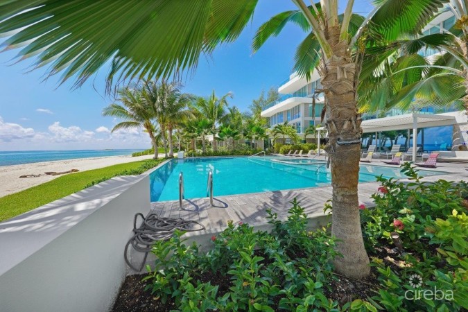 TIDES 202 BEACHFRONT 4 BED