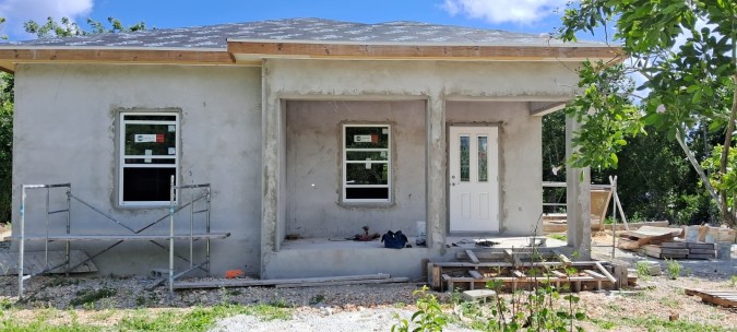 CAYMAN BRAC CENTRAL FAMILY HOME - COMPLETION EARLY 2025