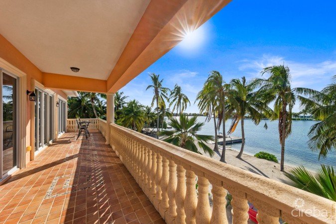 RUM POINT BEACHFRONT ESTATE W/200 FT OF BEACH