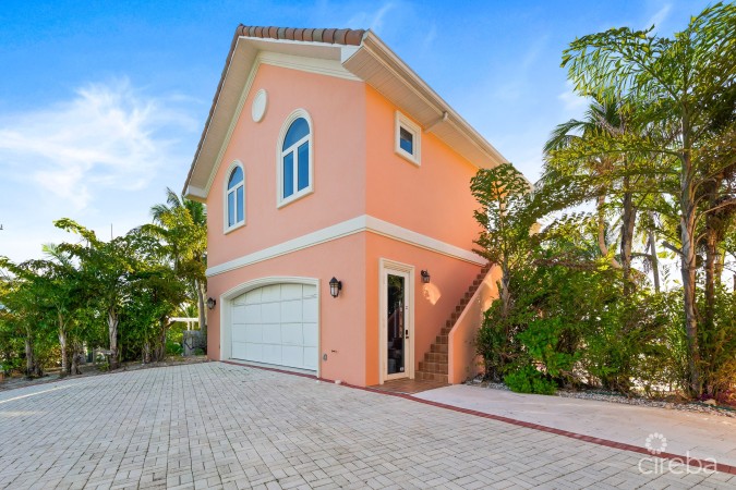 RUM POINT BEACHFRONT ESTATE W/200 FT OF BEACH