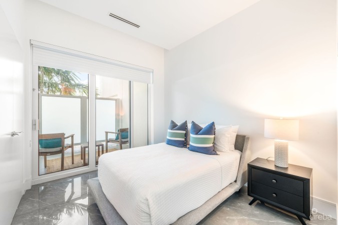 FIN 8, OCEANFRONT CONDO