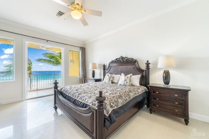 WESTVIEW - PRIME OCEANFRONT 3-BEDROOM RESIDENCE