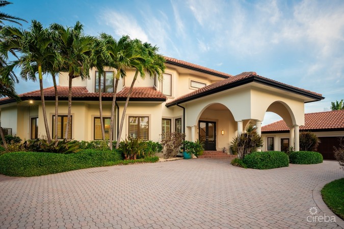 MIRAMAR, A VISTA DEL MAR OCEAN FRONT ESTATE