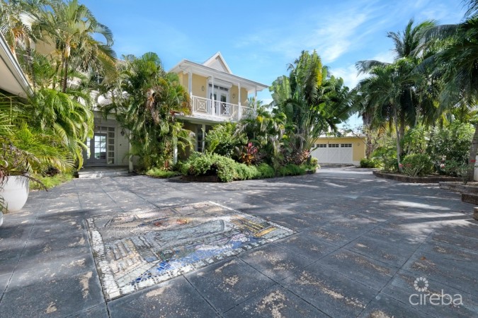 'FRUIT BOWL' - CARIBBEAN CHIC WATERFRONT HOME ON NORTH SOUND