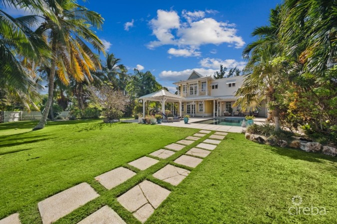 'FRUIT BOWL' - CARIBBEAN CHIC WATERFRONT HOME ON NORTH SOUND