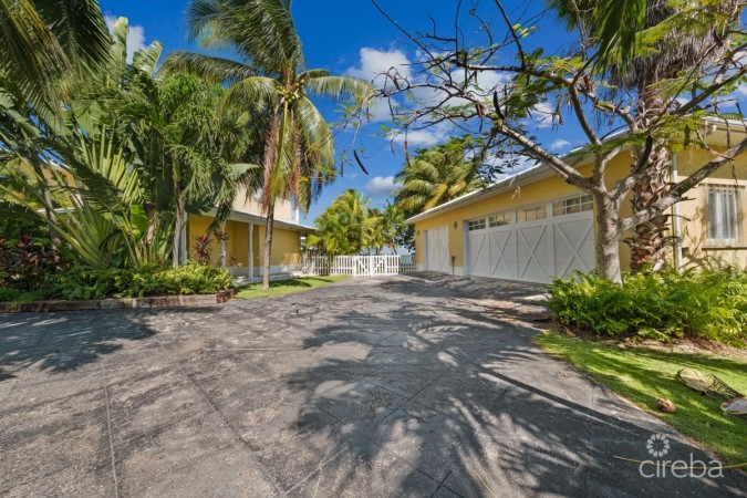 'FRUIT BOWL' - CARIBBEAN CHIC WATERFRONT HOME ON NORTH SOUND