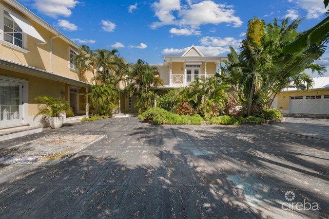 'FRUIT BOWL' - CARIBBEAN CHIC WATERFRONT HOME ON NORTH SOUND