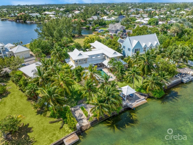 'FRUIT BOWL' - CARIBBEAN CHIC WATERFRONT HOME ON NORTH SOUND