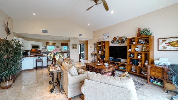 RALEIGH HARBOUR  PENTHOUSE WITH  DOCK