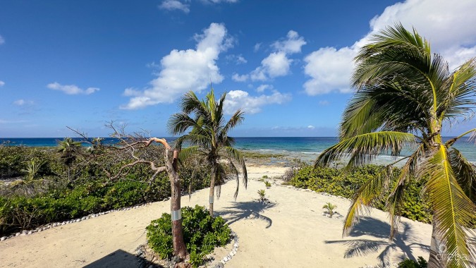 LITTLE CAYMAN WEST END OCEANFRONT HOME