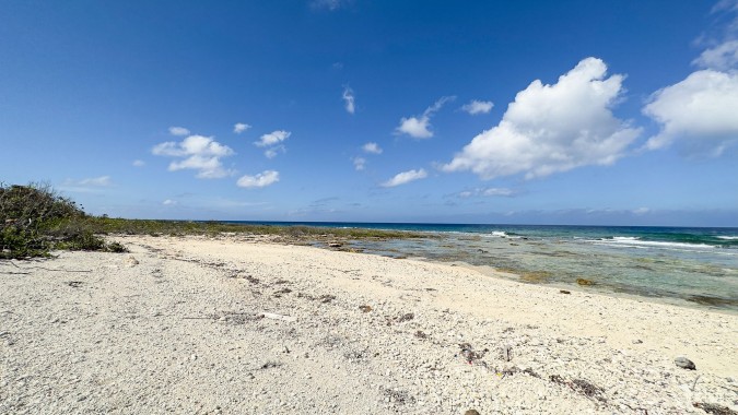 LITTLE CAYMAN WEST END OCEANFRONT HOME