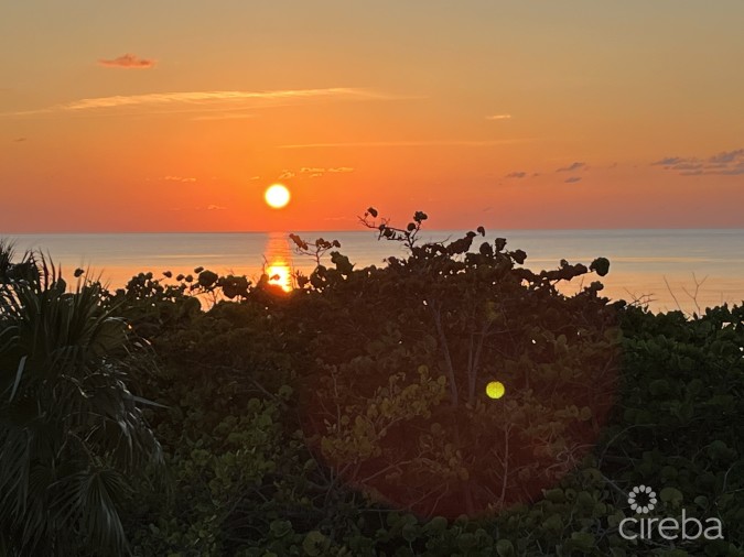 LITTLE CAYMAN WEST END OCEANFRONT HOME