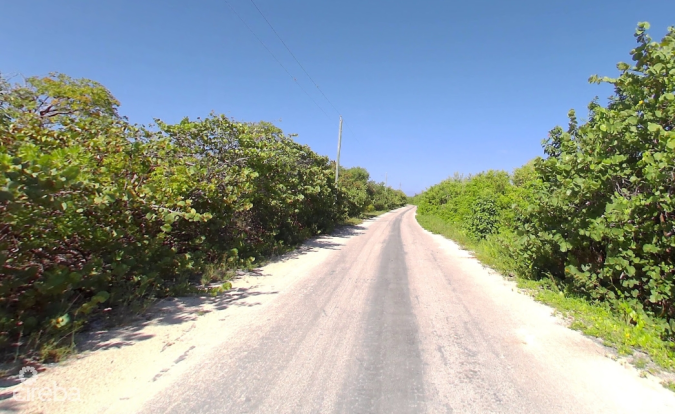 LITTLE CAYMAN 1.73 ACRE, BEACHFRONT PARCEL