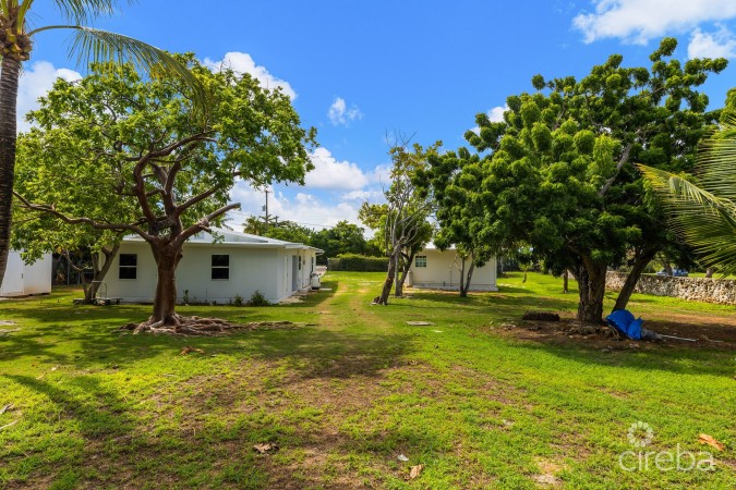 130 FT OCEANFRONT SITE: 1.88 ACRES  ON CONCH POINT RD